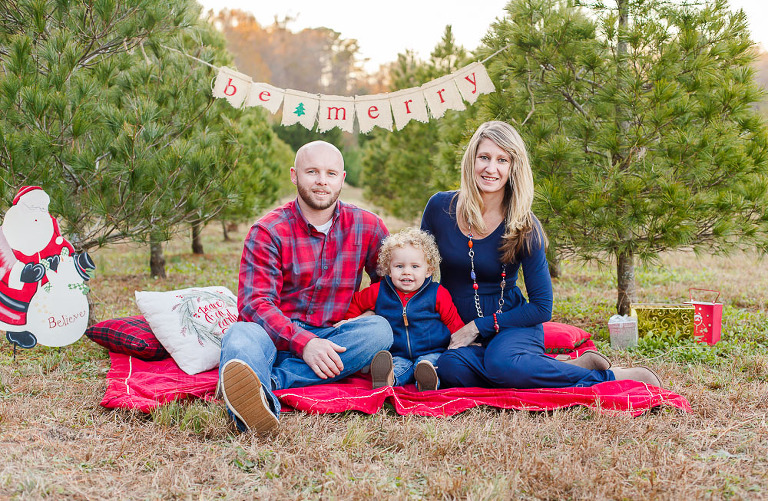 Christmas Tree Farm Sessions Zuni Tree Farm Zuni Va Family Holiday Photos